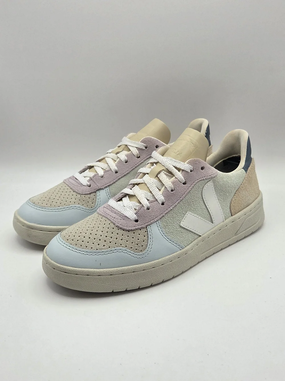 Veja 10 low